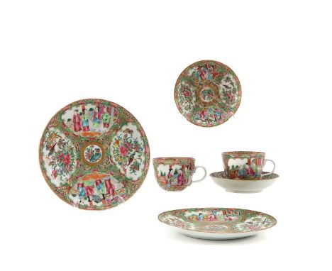 6 pieces, includidng 2 cups, 2 saucers, and 2 small plates 20 cm. in diameter.