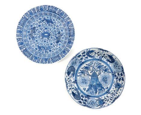 Depicting sea creatures, Kangxi mark, 20 cm. in diameter.