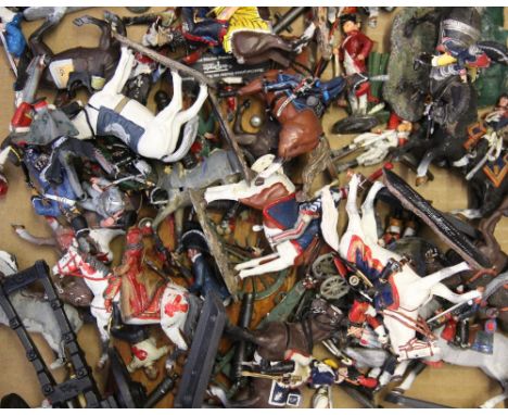 An assortment of DelPrado and other model soldiers and cavalry, all loose (Qty)