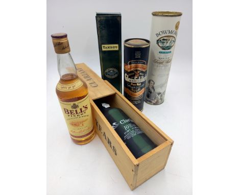 A 70cl bottle of Tamdhu scotch whisky, a bottle of Glenfiddich etc.