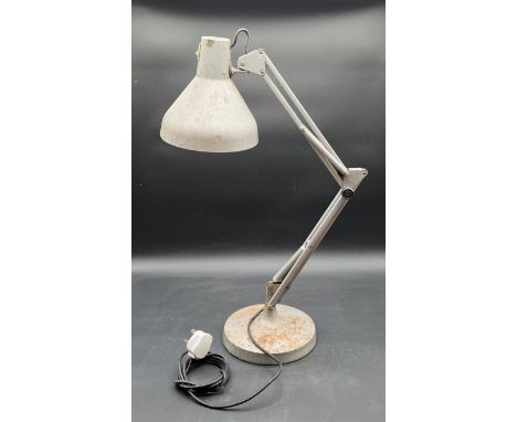A vintage Herbert Terry & Sons Ltd machinists Anglepoise lamp.