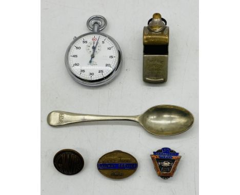 A small collection of items relating to the railway including a Bristish Railways (Western) Nero Lemania stopwatch, GWR guard