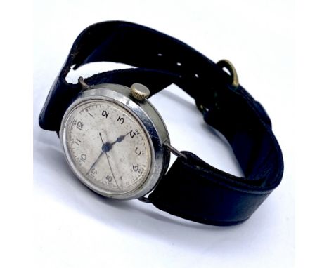 A military issue WWII wristwatch with broad arrow stamp to reverse, stamped 14A/1102-5160/42, 29mm case