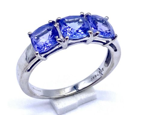 A Tanzanite 3 stone ring set in 9ct white gold, total weight 3..4g, size R 1/2