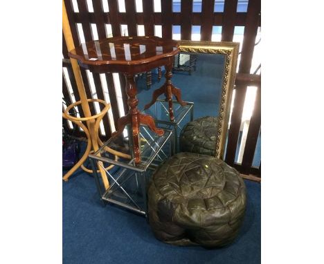 Mirror, pouffe etc.