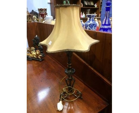 Table lamp