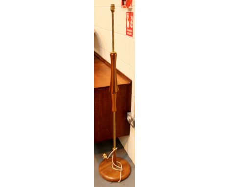 Wooden standard lamp H: 140cm to lamp fitment
