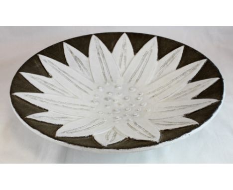 Anna Lisa Thomson for Upsala Ekeby ceramic  Paprika Bowl  with relief flower head design  D: 33cm