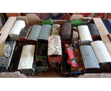 Meccano Hornby "O" gauge box of carriages, rolling stock, engine etc.