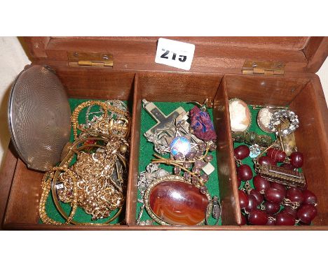 Wooden box containing jewellery, powder compact, cherry bakelite beads, enamel badges, cameo brooches, scarab beetle brooch, 