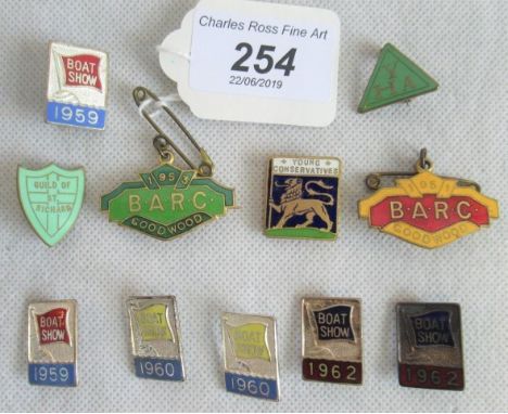 A 1951 British Automobile Racing Club enamel pin badge, together with a quantity of related badges.