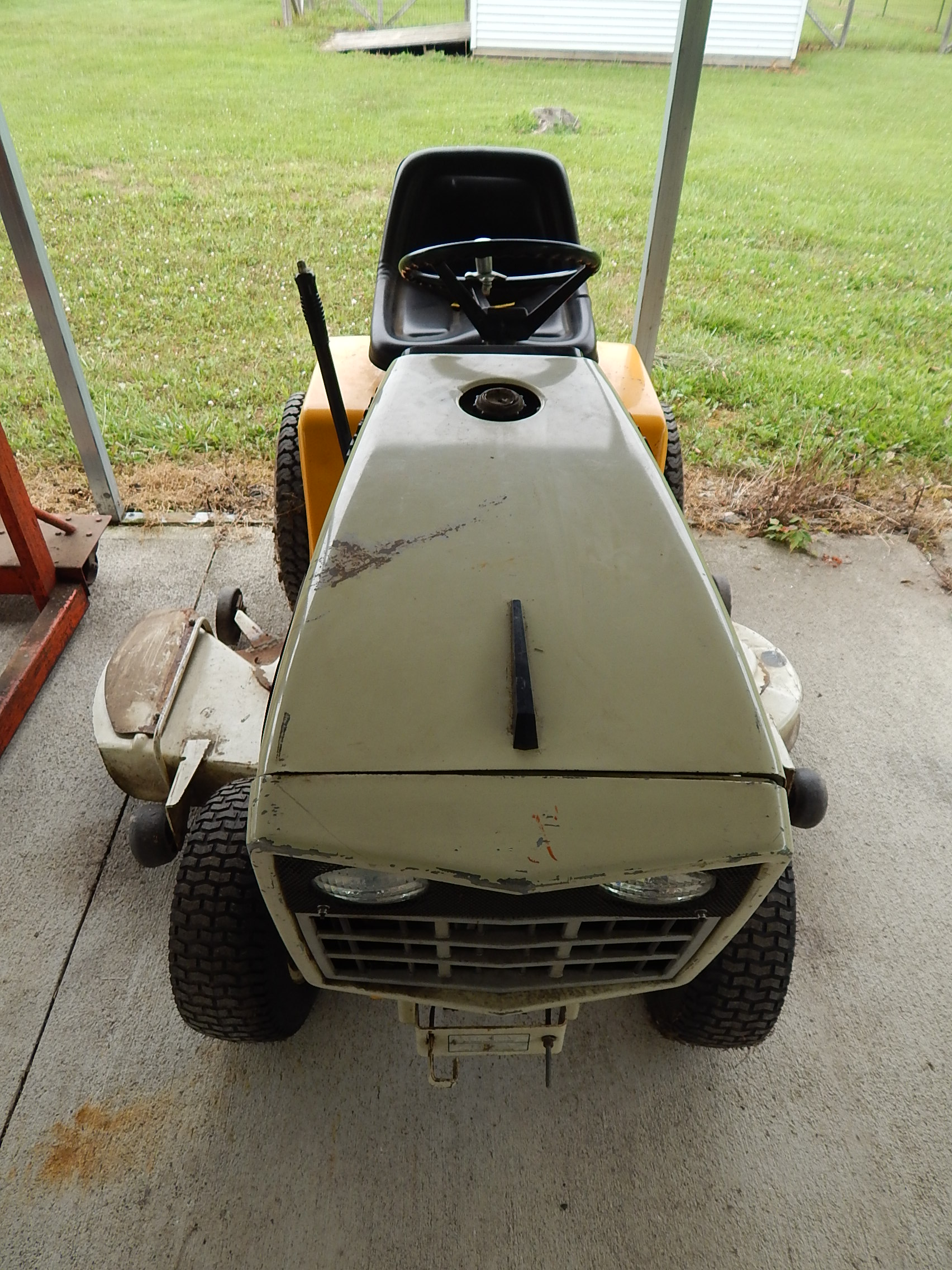 Cub Cadet 1806 Lawn Tractor, Kohler M18S Gas Engine, 50" Mower Deck, SN