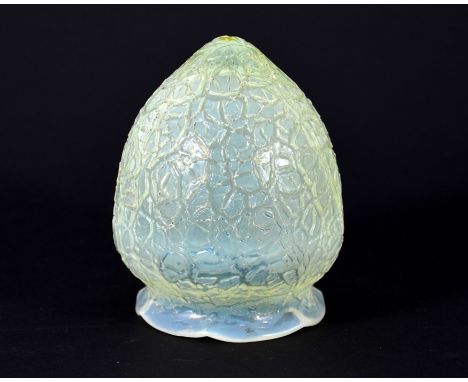 An Arts and Crafts glass light shade, straw opal crackled vasleine, of heart form, circa 1900, 5cm fixing, 10cm high