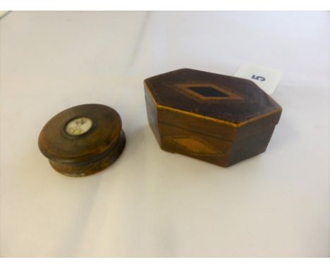 An antique mulberry & yew wood patch box, with centre picture depicting a young lady, measuring 1¾ in. diameter, together wit