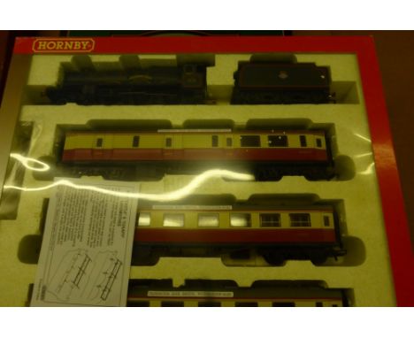 A boxed Hornby R2024 Western Region Express Passenger Train pack, OO gauge scale models.