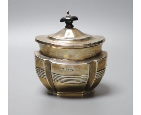 A late Victorian reeded silver oval tea caddy, William Aitken, Chester, 1899, gross 5 oz.CONDITION: Knop sits off centre. Sev