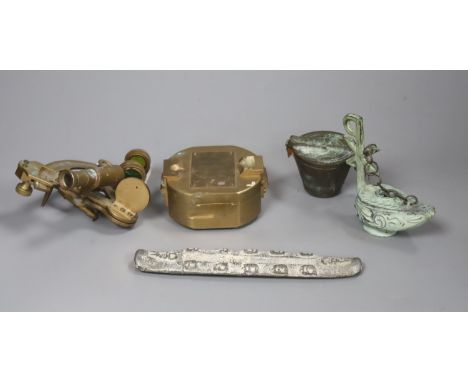 A set of cup weights, a modern level and compass and two other items