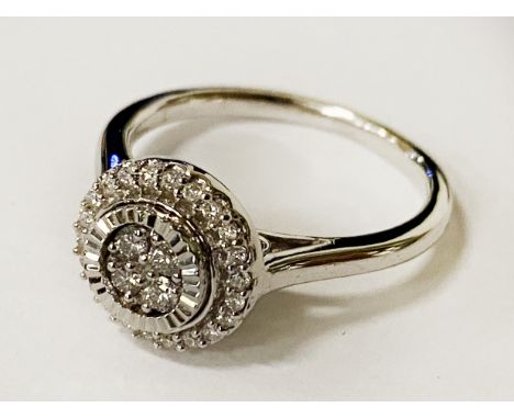 9K WHITE GOLD DIAMOND CLUSTER RING SIZE M/N