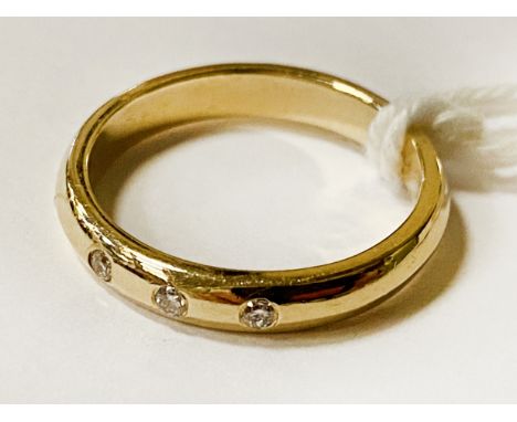 18CT GOLD 0.15CT THREE STONE DIAMOND RING SIZE L/M