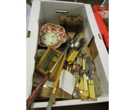 MIXED CERAMIC ITEMS AND PLATED FLATWARES