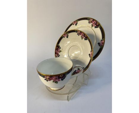 A selection of St. Michael Osbourne patterned tableware, to include teacups and saucers, lidded tureens and bowls