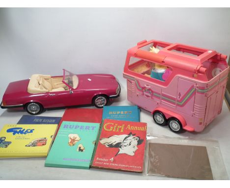 Barbie - A group of large vehicles and books to include Barbie horse box and horses, Barbie Car and similar. Models appear to