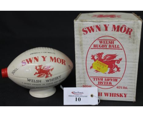 Swn Y Mor Welsh whisky.  The Welsh Whisky Company Brecon, Wales.  50cl., 40% vol.  Whisky vessel in form of a ceramic rugby b