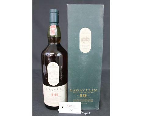 Lagavulin single Islay malt whisky aged 16 years.  Scotch whisky.  White horse distillers Glasgow.  1 Litre. 43% vol.  In ori