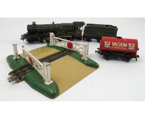 A Hornby Dublo train and tender, Bristol Castle, together with another Hornby engine, boxed carriages, freight, boxed Hornby 