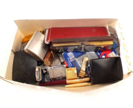 Various cigarette lighters, fountain pens etc