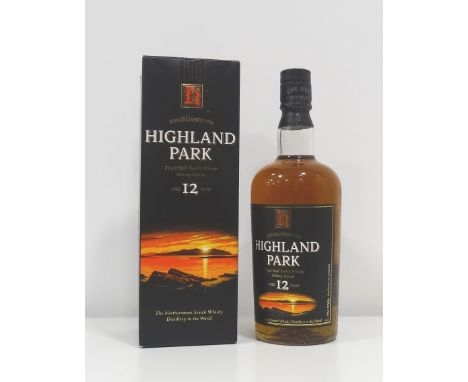 HIGHLAND PARK 12YOA lovely bottle of the Highland Park 12 Year Old Single Malt Scotch Whisky.  70cl.  40% abv.  Level bottom 