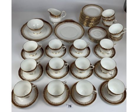 58 piece Duchess bone china ‘Winchester’ tea service to include 18 cups, 18 saucers, 18 side plates, 2 sandwich plates, milk 