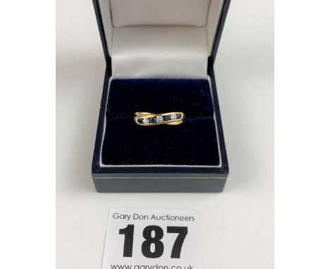 9k gold ring with white stones, size L, w: 1.7 gms