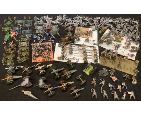 Toys, Modelling Interest - a collection of small scale painted plastic and lead soldiers and accessories, various poses (quan