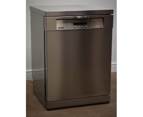 Miele G1252 SC dishwasher, silver finish, W60cm, H85cm, D60cm (This item is PAT tested - 5 day warranty from date of sale) 