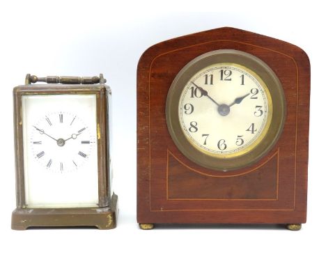 An Edwardian mantle clock 155mm high, wound & eventually started running, twinned with a an antique brass carriage clock, hea