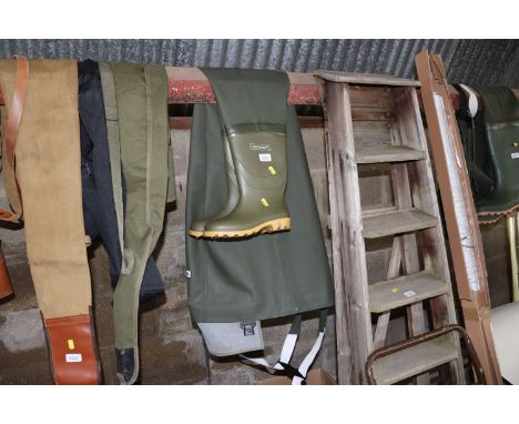 A pair of Dunlop size 40 waders