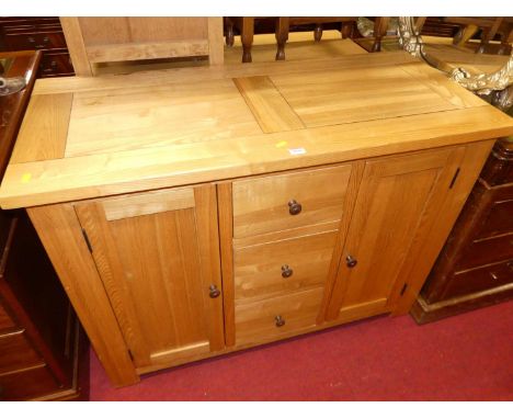 A contemporary light oak sideboard, w.110cm 