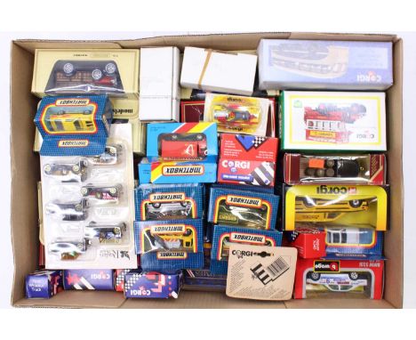 A tray of mixed modern issue diecasts with examples including a Matchbox Superfast No. 58 Mercedes 300E, a Corgi Toys Ford Es