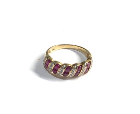 9ct gold ruby &amp; diamond ring weight 3g 