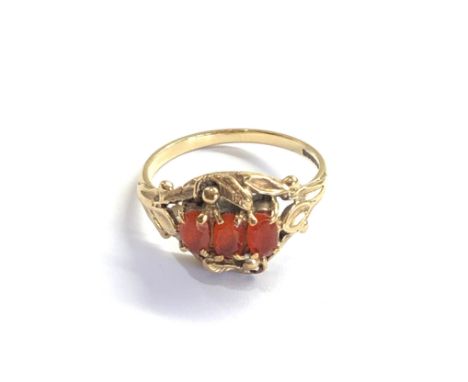 9ct gold vintage fire opal  dress ring (3.1g) 