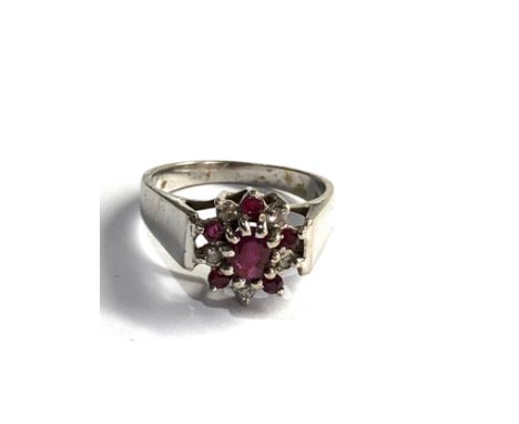 9ct white gold ruby &amp; diamond ring weight 4g 
