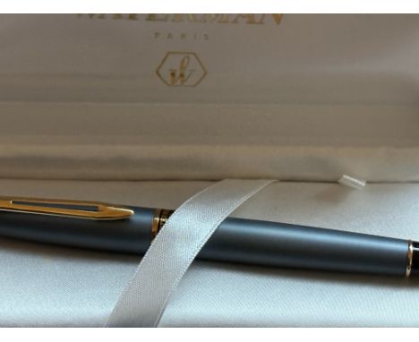 Waterman boxed fountain pen 