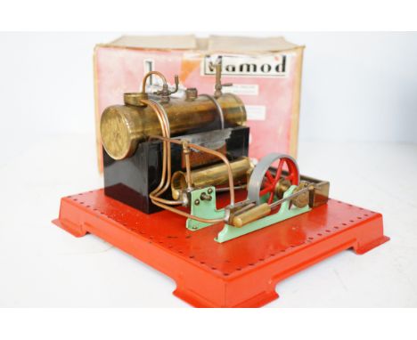 Mamod twin cylinder steam engine