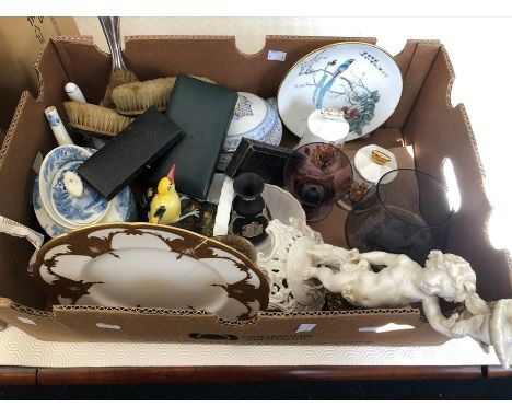 A Wedgwood bone china California serving bowl; a Wedgwood plaque of Beethoven; a ceramic owl; others (17)