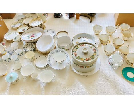 Various of part tea sets including Royal Tuscan, New Chelsea Staffs, Royal Worcester, Wedgewood, etc. (3 boxes)
