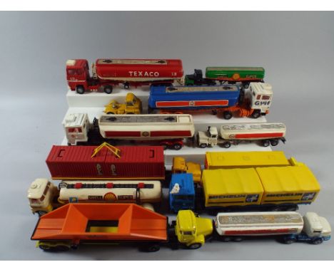 Twelve Corgi Commercial Vehicles. 