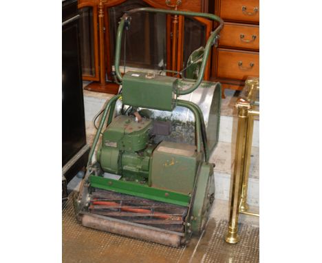 VINTAGE ATCO ENGINE LAWNMOWER    