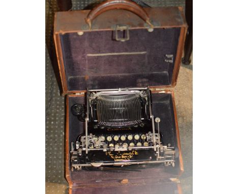 VINTAGE TYPEWRITER    