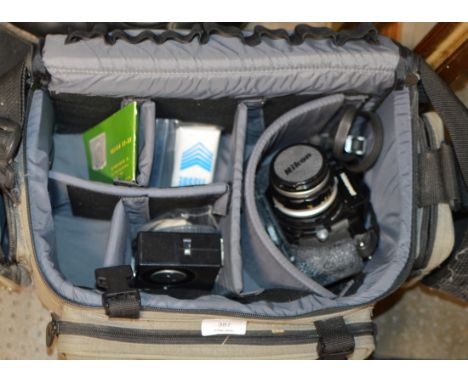 VINTAGE CAMERA WITH BAG &amp; ACCESSORIES    